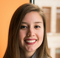 Retrato de Victoria Lawson, directora financiera de una compañía dedicada al comercio financiero